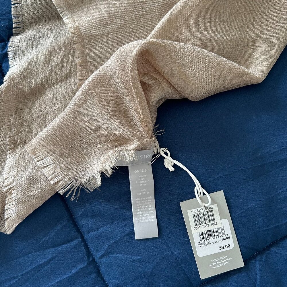 Pretty Scarf - Picture 2 of 2